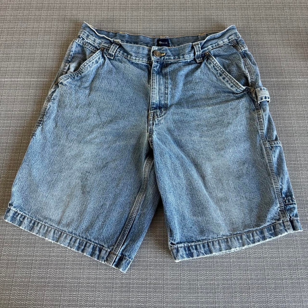 Basic Editions blue denim carpenter shorts men's size 34